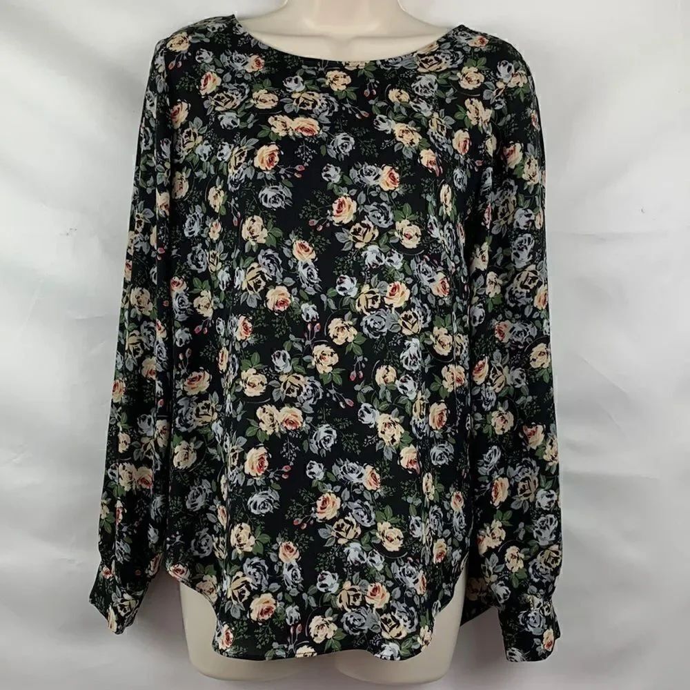 Rose & Olive Black Floral Print long sleeve blouse